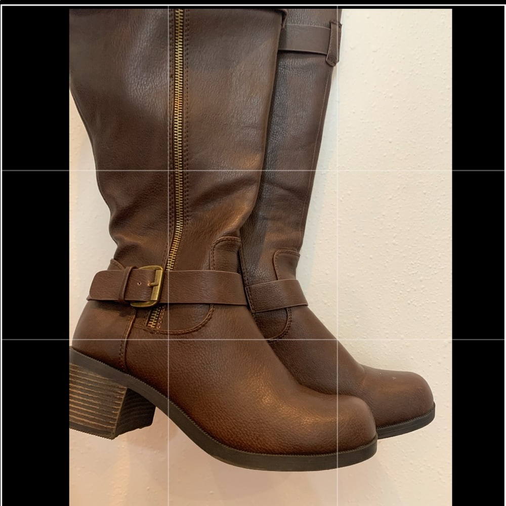 Brown boots